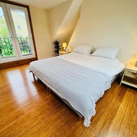 Family Home In Hampshire - Sleeps Up To 9 People With 3 Parking Spaces Winchester Eksteriør billede