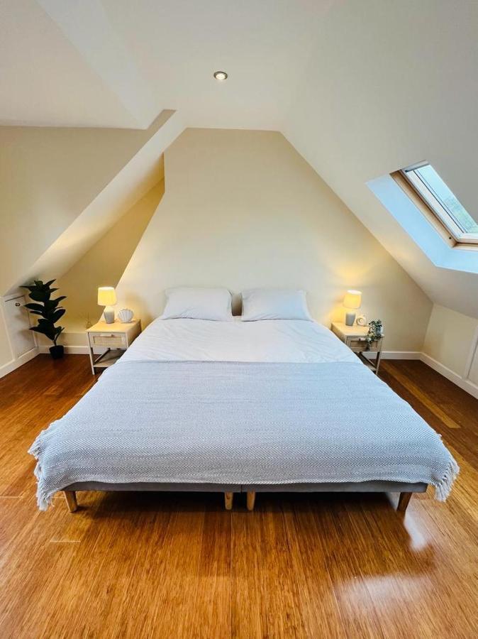Family Home In Hampshire - Sleeps Up To 9 People With 3 Parking Spaces Winchester Eksteriør billede